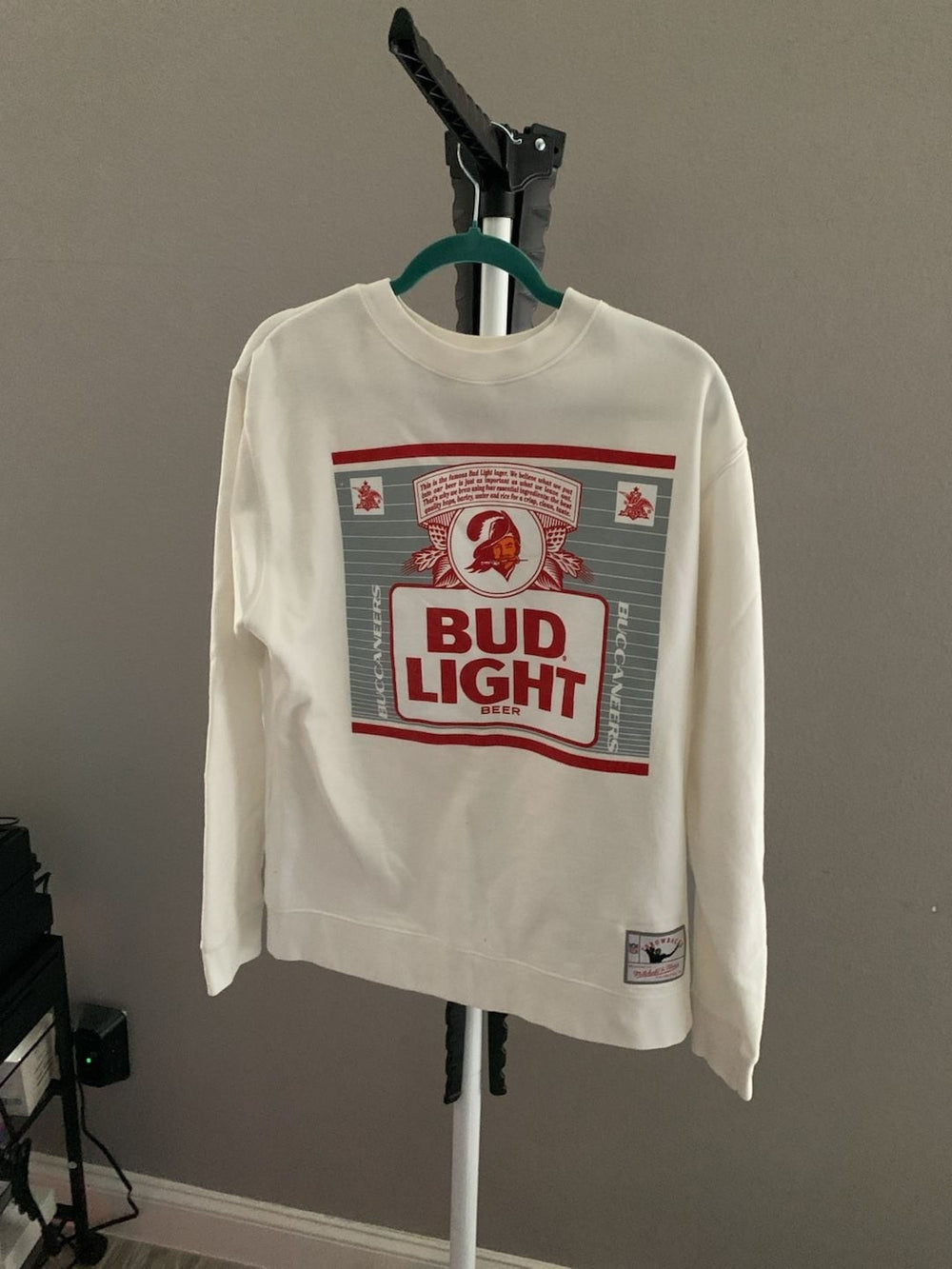 Mitchell & Ness Tampa Bay Buccaneers Bud Light Crewneck Sweatshirt Size M