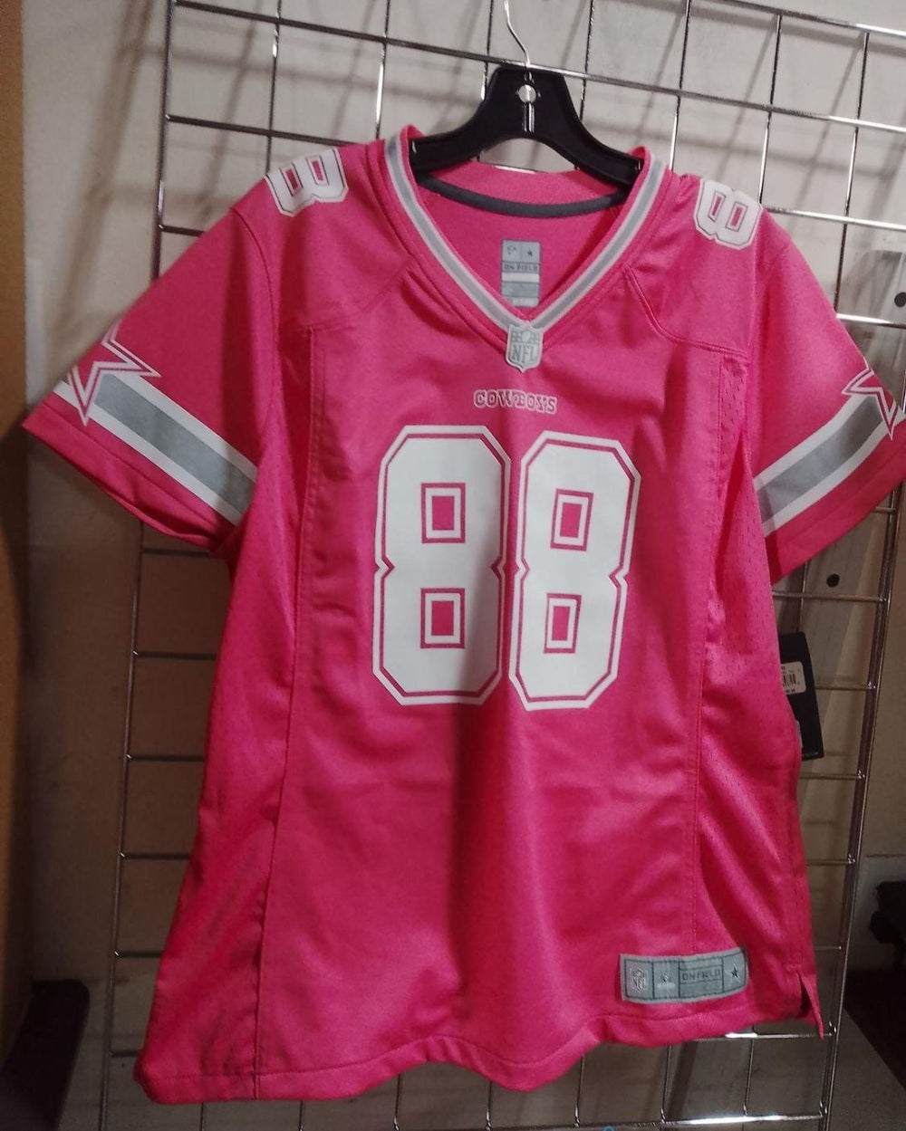 NFL Dallas Cowboys Dez Bryant #88 Pink Women's Breast Cancer Awareness On Field