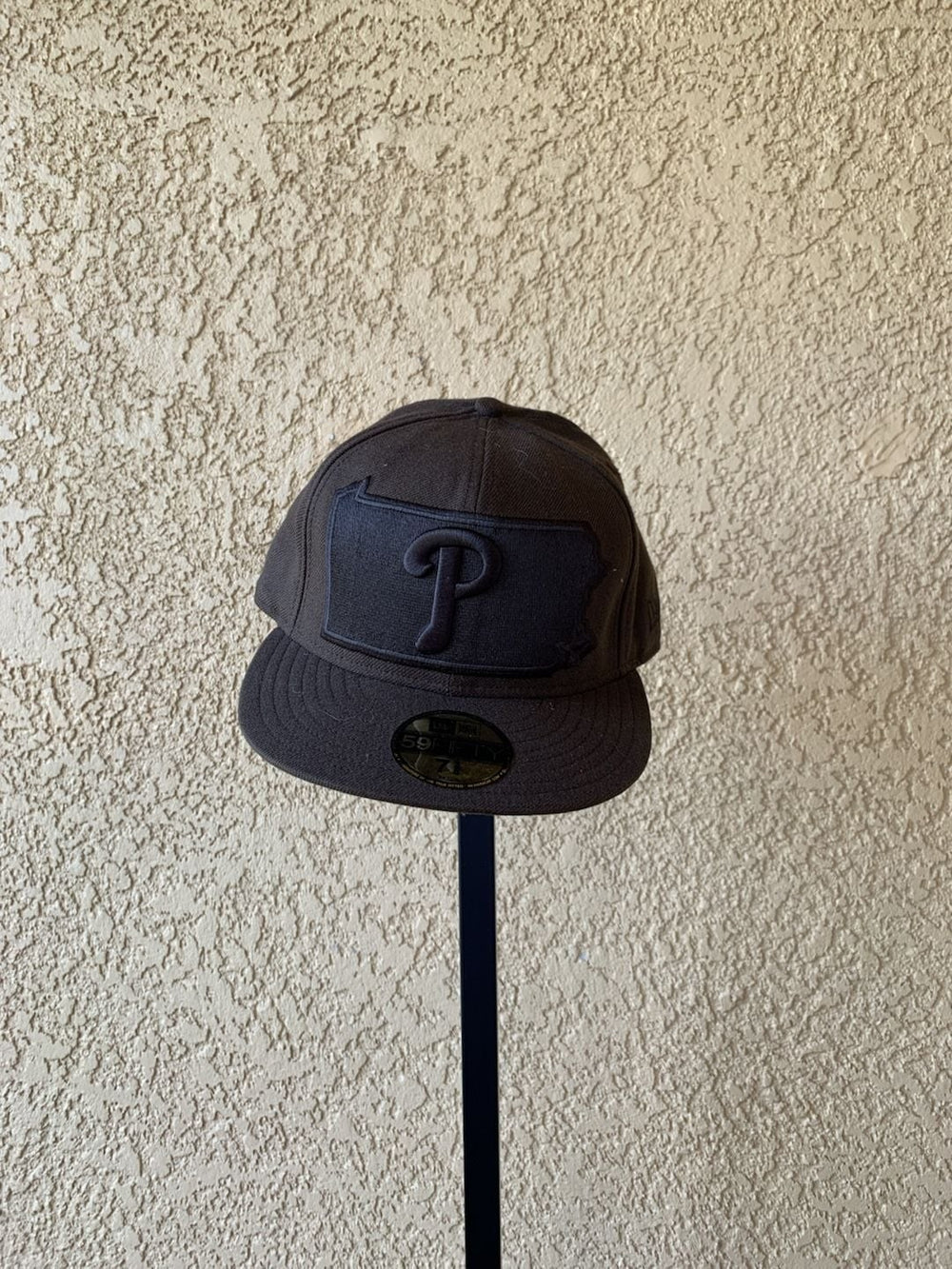 New Era Philadelphia Phillies 59FIFTY Fitted Hat Size 7 3/8