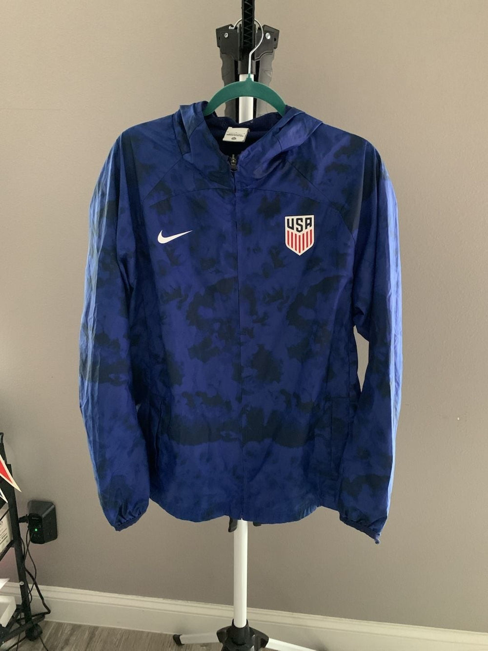 Nike USMNT Soccer Men's USA Team Windbreaker Jacket DN1084-452 Blue