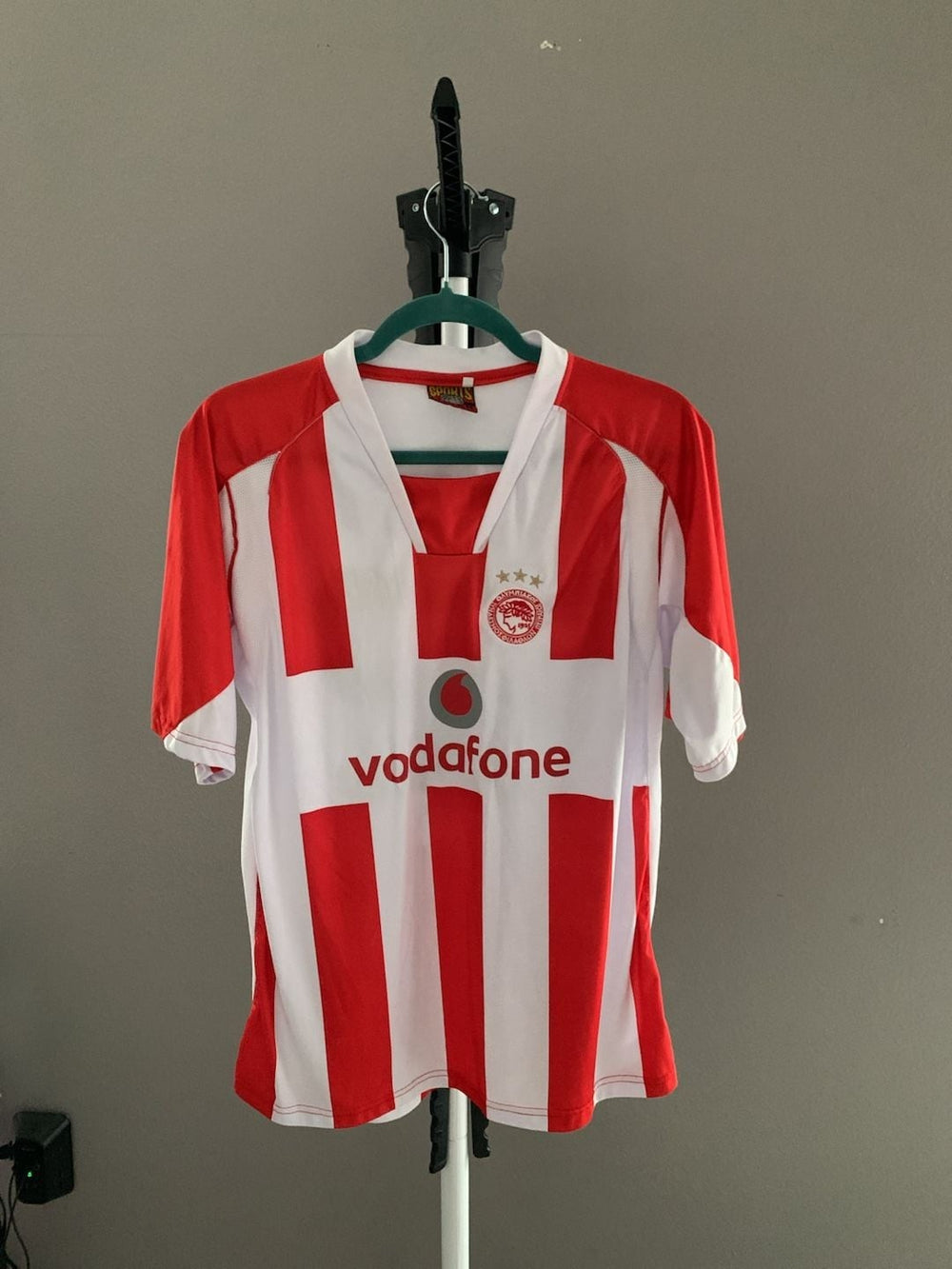 Olympiacos F.C. 2004-2005 Home Jersey #32 LuaLua Vodafone