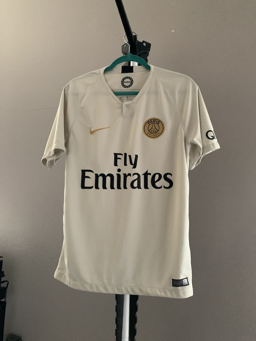 Nike Paris Saint-Germain 2018-2019 Away Stadium Jersey