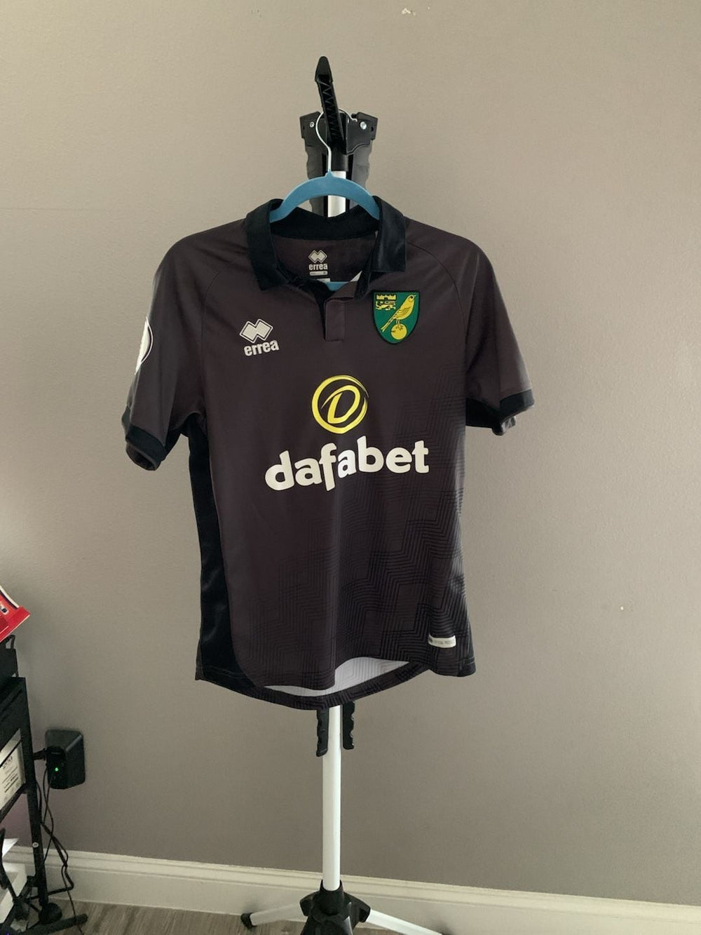 Norwich City 2019-2020 Errea Third Football Shirt Jersey - Size S