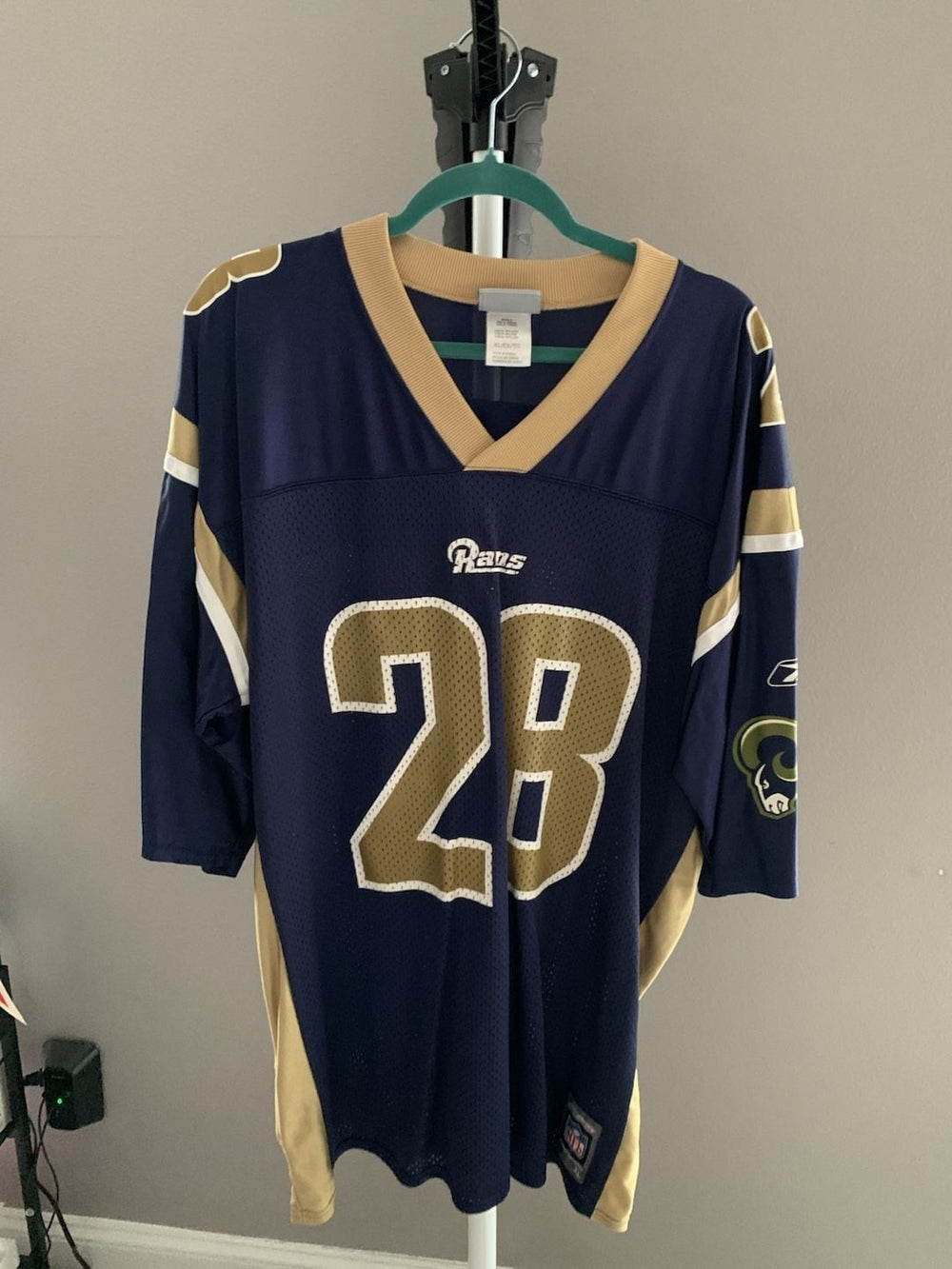 Vintage St. Louis Rams Marshall Faulk #28 Reebok NFL Replica Jersey Size XL