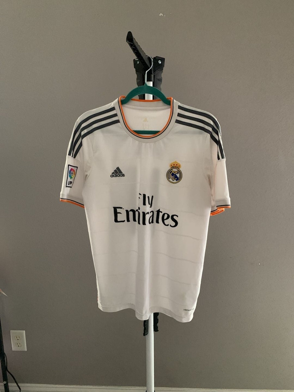 Adidas Real Madrid 2013-2014 Home Jersey Gareth Bale #11