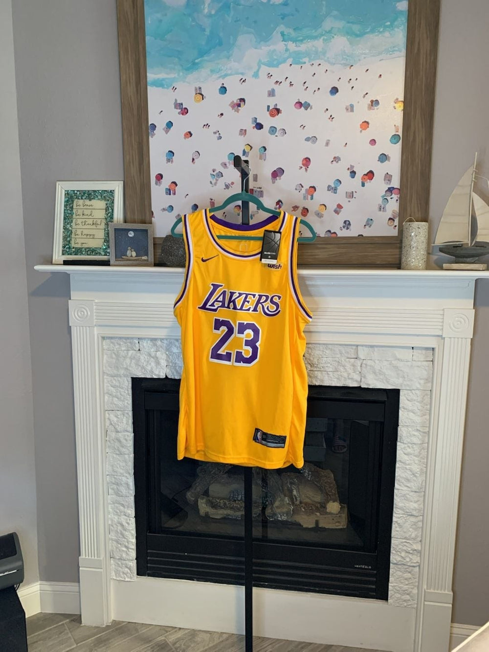Nike Los Angeles Lakers LeBron James 23 Swingman Jersey Size 50