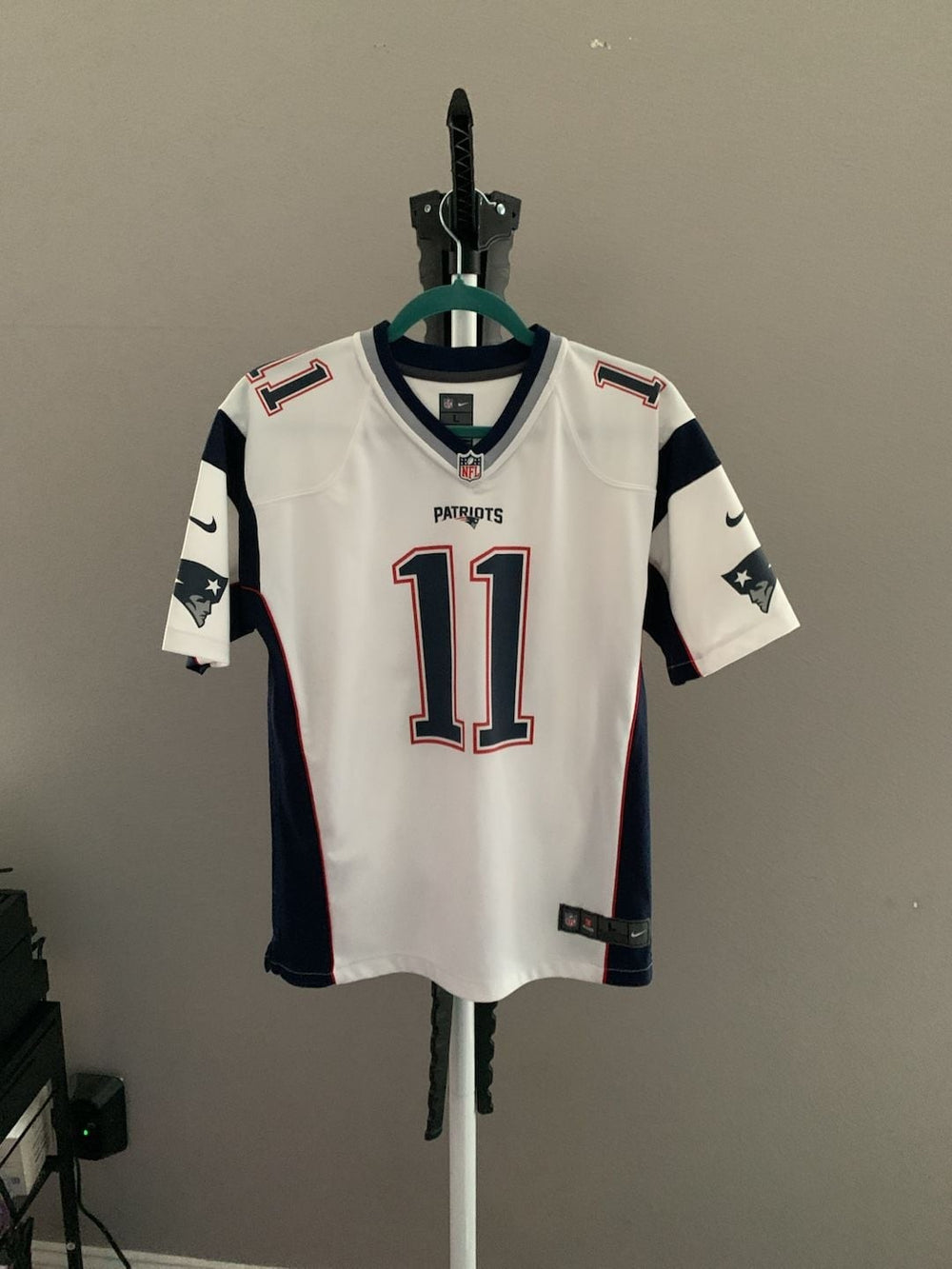 Nike New England Patriots Julian Edelman 11 Jersey Size L