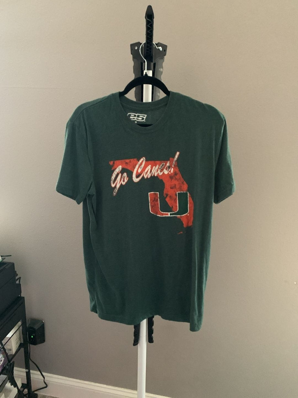 E5 University of Miami Hurricanes Go Canes T-Shirt Size M