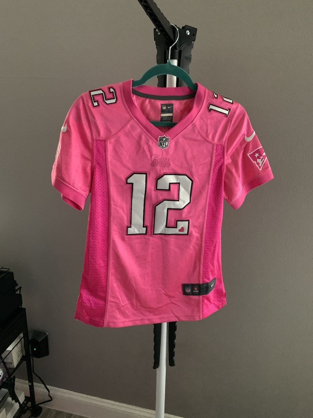 Nike New England Patriots Tom Brady 12 Pink NFL Jersey Size S