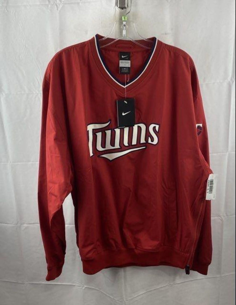 NWT Nike Minnesota Twins Red V-Neck Pullover Windbreaker Jacket Size L