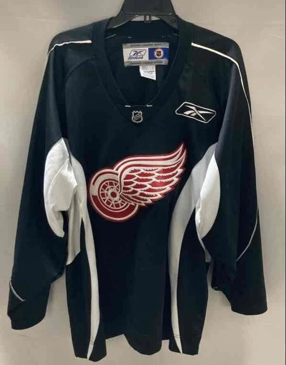 Reebok Detroit Red Wings NHL Hockey Jersey Size Large