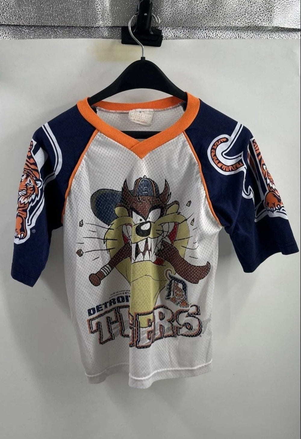 Vintage 90s Detroit Tigers Taz Looney Tunes Mesh Jersey