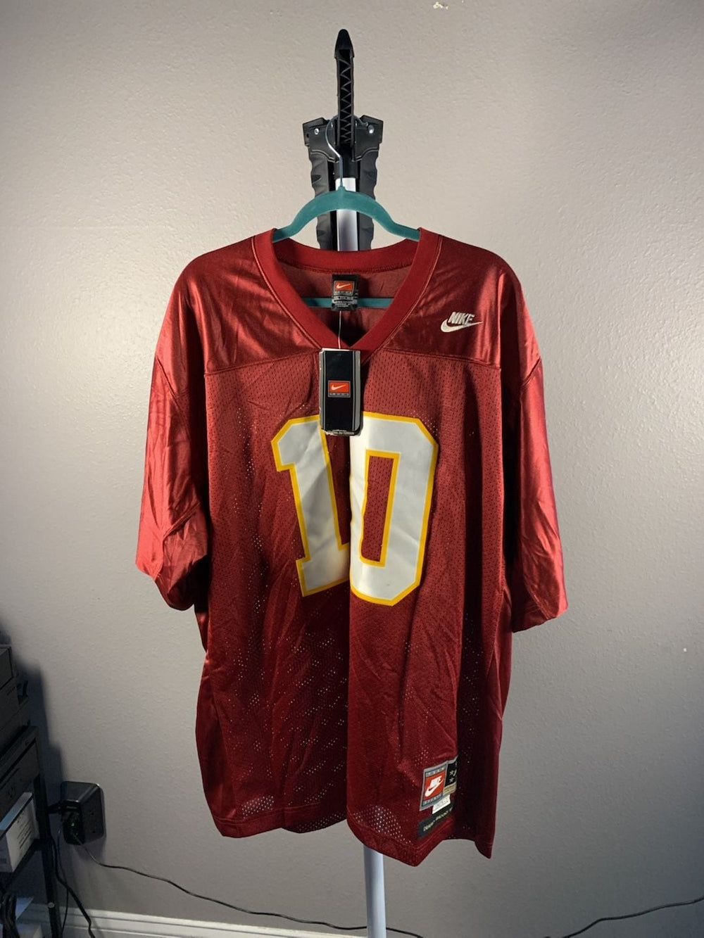 Vintage Nike Florida State Seminoles Derrick Brooks #10 "Field General" Football
