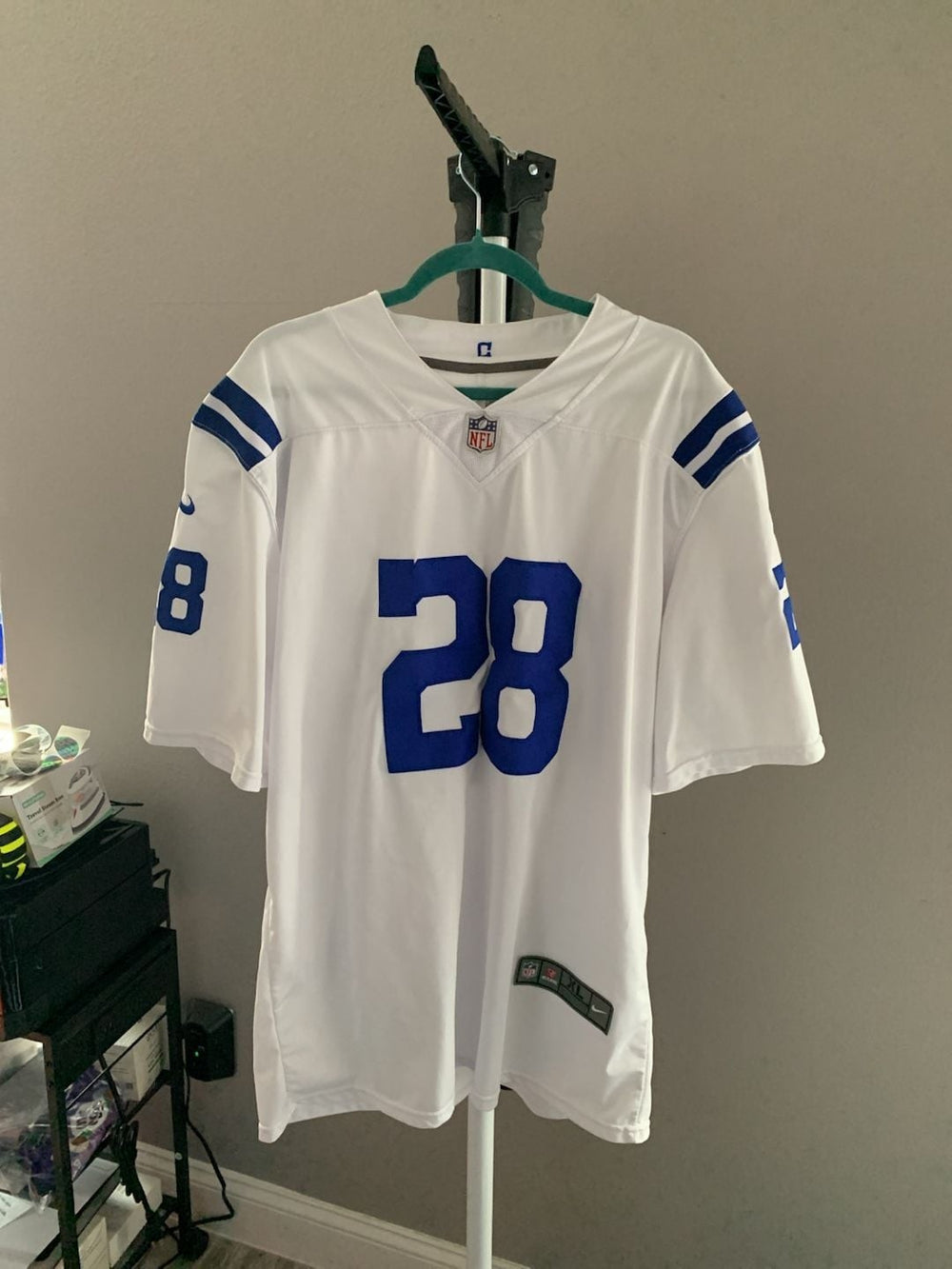 Nike Indianapolis Colts Jonathan Taylor #28 White Game Jersey Size XL